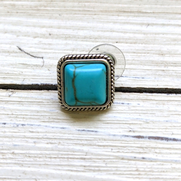 Boho Festival Turquoise Stud Fashion Earrings - Picture 6 of 8